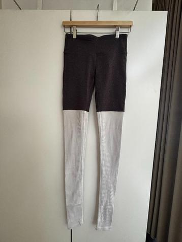 ALO leggings met voetbedekking (maat S) beschikbaar voor biedingen