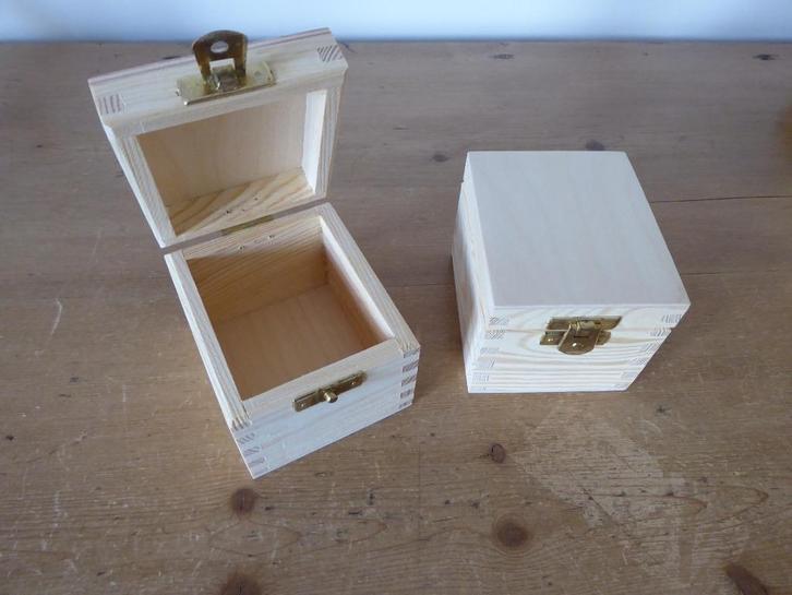 Theekistje, hout, afm. ca 10 cm, Hobby en Vrije tijd, Knutselen, Nieuw, Knutselwerk, Ophalen of Verzenden