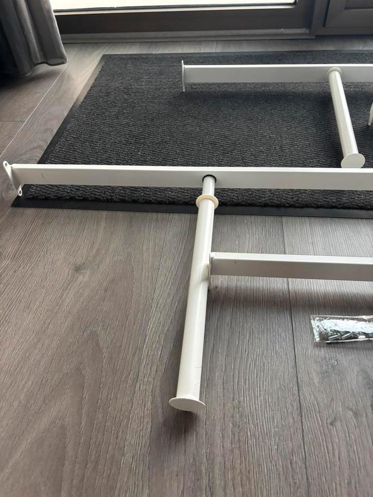 4x IKEA HJÄLPA  Kledingroede metal wit voor PAX, Huis en Inrichting, Kasten | Kledingkasten, Zo goed als nieuw, Minder dan 100 cm