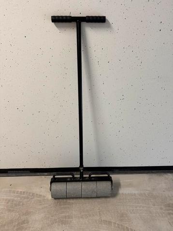 WALS T.B.V. PVC / LINOLEUM > 68 KG < beschikbaar voor biedingen