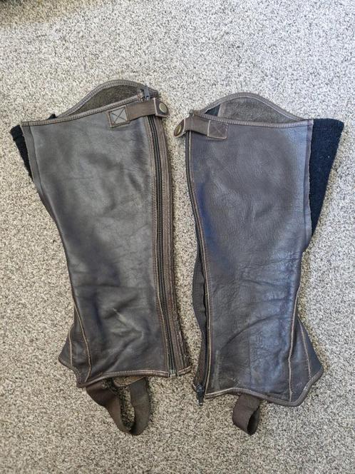 Comfortabele leren paardrij chaps voor gespierde kuiten, Dieren en Toebehoren, Paardrijkleding, Gebruikt, Dames, Heren, Schoeisel