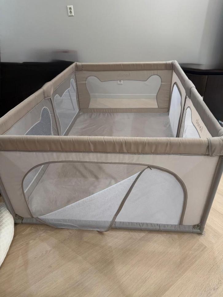 Grondbox 187x127cm, Kinderen en Baby's, Boxen, Zo goed als nieuw, Ophalen