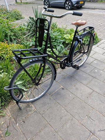 Oma fiets  beschikbaar voor biedingen
