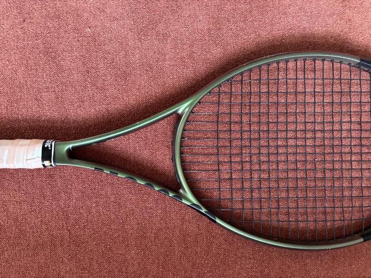 Tennisracket Wilson Blade V8 16x19, gripmaat 1, Sport en Fitness, Tennis, Gebruikt, Racket, Wilson, L1, Ophalen of Verzenden