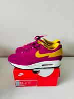 Nike Air Max 1 Dynamic Berry 43, Overige kleuren, Nike, Nieuw, Ophalen of Verzenden