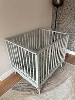 Box met Koeka boxkleed, Ophalen, Gebruikt, Ledikant