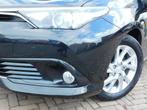 Toyota Auris 1.8 Hybrid Touring Sports Trend | Trekhaak, Auto's, 12 maanden, Gebruikt, Euro 6, Zwart