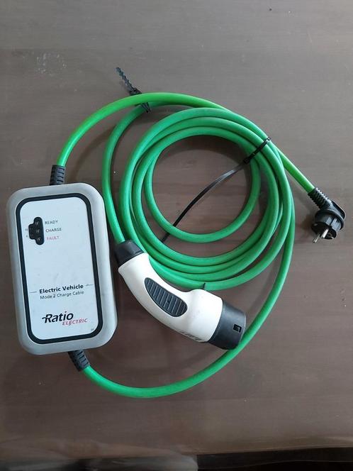 Ratio electric vehicle charging mode 2/type 2 portable, Auto diversen, Laadpalen, Zo goed als nieuw, Laadkabel, Ophalen of Verzenden