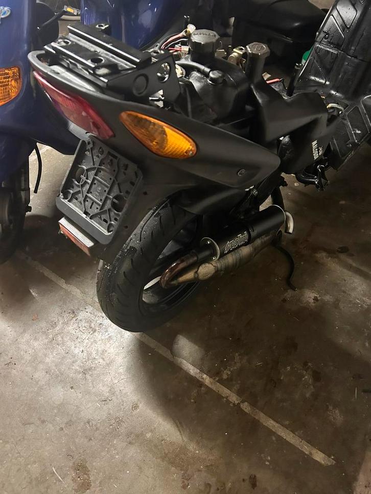 Piaggio lc 70cc blok met nummers àlles nieuw, Fietsen en Brommers, Scooters | Piaggio, Zo goed als nieuw, NRG, Tweetakt, Ophalen