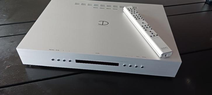 Densen B150 High End versterker 2x200 Watt/4 Ohm, Audio, Tv en Foto, Versterkers en Receivers, Zo goed als nieuw, Stereo, 120 watt of meer