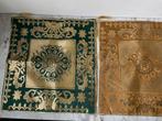 Twee kussenhoesjes groen en geel-goud, Ophalen of Verzenden, Zo goed als nieuw, Geel, Vierkant