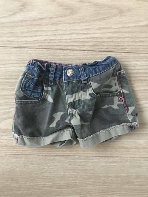 Kort broekje Vingino maat 2 (86-92), Broekje, Meisje, Ophalen of Verzenden, Zo goed als nieuw