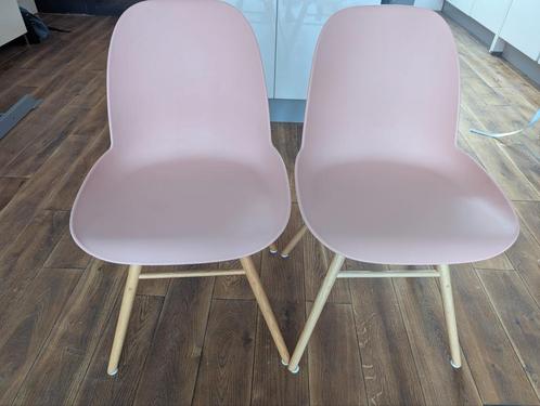 2 Roze Zuiver Albert Kuip Stoelen, Huis en Inrichting, Stoelen, Zo goed als nieuw, Twee, Hout, Kunststof, Overige kleuren, Ophalen