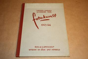 Nederlandsch jaarboek voor fotokunst 1943/44. beschikbaar voor biedingen
