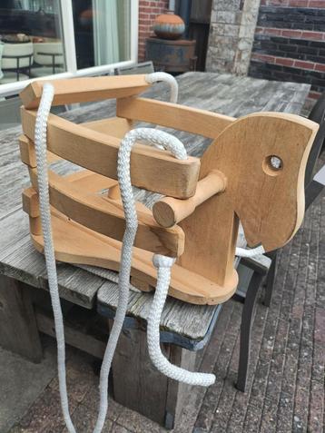 Hang paard schommel beschikbaar voor biedingen