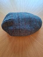 Grijs-bordeaux geruite pet merk Göttmann, Ophalen, Zo goed als nieuw