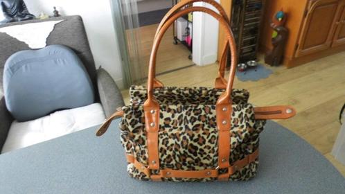 GLOEDNIEUWE TAS MET TIJGERMOTIEF, Sieraden, Tassen en Uiterlijk, Tassen | Damestassen, Nieuw, Handtas, Overige kleuren, Ophalen of Verzenden