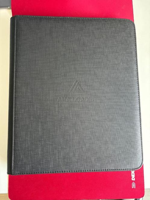 Toploader binder ANA LOADER Magic the Gathering/Pokemon Map, Hobby en Vrije tijd, Verzamelkaartspellen | Pokémon, Zo goed als nieuw