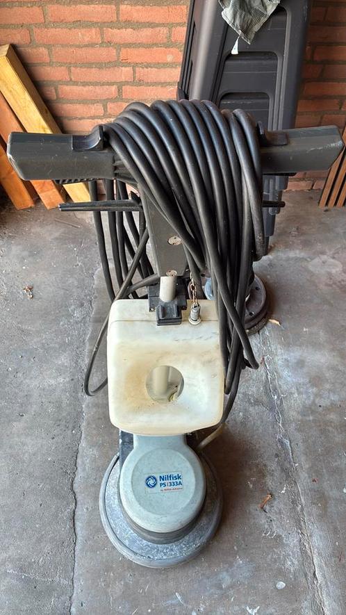 Nilfisk PS 333 A, Doe-het-zelf en Verbouw, Reinigingsmachines, Zo goed als nieuw, Ophalen