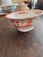 oude kast  kom, Antiek en Kunst, Curiosa en Brocante, Ophalen of Verzenden