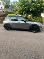 Mini Clubman 1.5 ONE 2017 Grijs, Auto's, Voorwielaandrijving, 65 €/maand, Stof, 160 pk