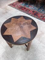 Amsterdamse School bijzettafel, ca. 1930, Rond, 60 cm of meer, Hout, Amsterdamse School