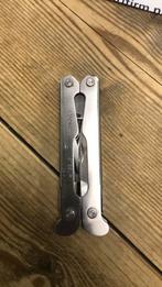 Leatherman tool, kampeergereedschap 28 functies lookalike, Caravans en Kamperen, Kampeergereedschap, Ophalen of Verzenden, Onbekend