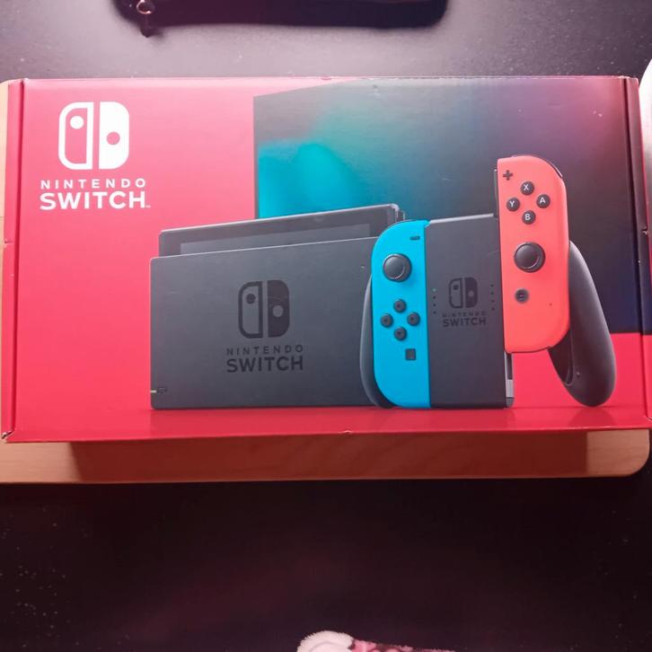 Nintendo Switch V2 Compleet in doos, Spelcomputers en Games, Spelcomputers | Nintendo Switch, Zo goed als nieuw, Switch 2019 Upgrade
