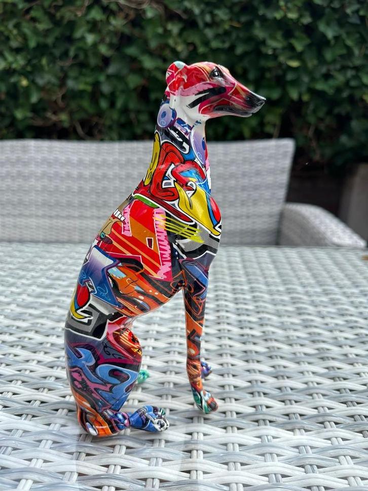 windhond whippet greyhound hond street a, Antiek en Kunst, Kunst | Beelden en Houtsnijwerken, Ophalen of Verzenden