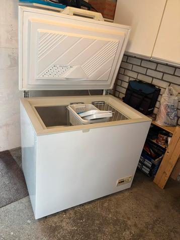 Liebherr diepvries kist beschikbaar voor biedingen