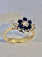 Gouden ring met diamant en saffier, Ophalen of Verzenden, Zo goed als nieuw, 17 tot 18, Met edelsteen