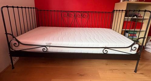 Zwart metalen bed 90 x 200 cm, Huis en Inrichting, Slaapkamer | Bedden, Zo goed als nieuw, Eenpersoons, 90 cm, Metaal, Zwart, Ophalen