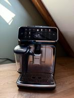 Philips LatteGo 5500 EP5547/90, Witgoed en Apparatuur, Koffiezetapparaten, Koffiemachine, Zo goed als nieuw, 4 tot 10 kopjes, Koffiebonen