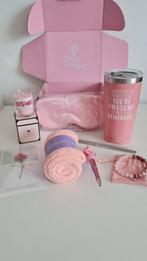 Prachtige luxe cadeaubox Pink Lady, Nieuw, Ophalen of Verzenden, Handen en Nagels, Roze