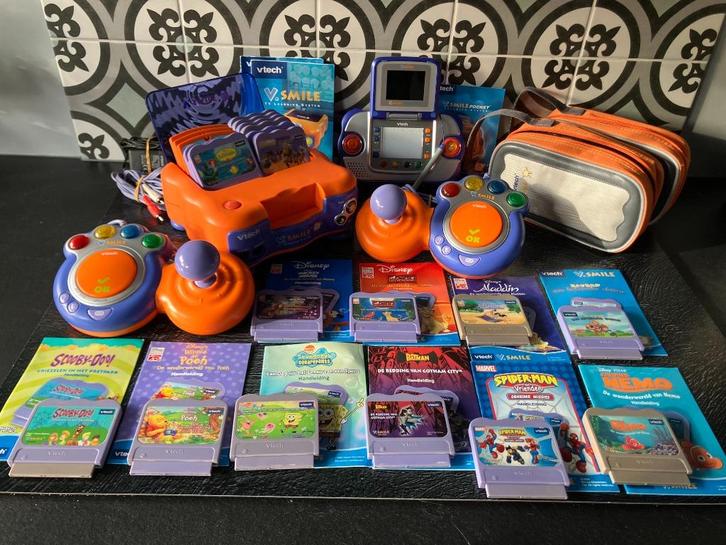 Vtech V-smile spelcomputers set met 22 games, Kinderen en Baby's, Speelgoed | Vtech, Zo goed als nieuw, 4 tot 6 jaar, Ophalen of Verzenden