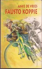 Anke de Vries- Fausto Koppie - ISBN 9074336124, Boeken, Ophalen, Gelezen, Fictie algemeen