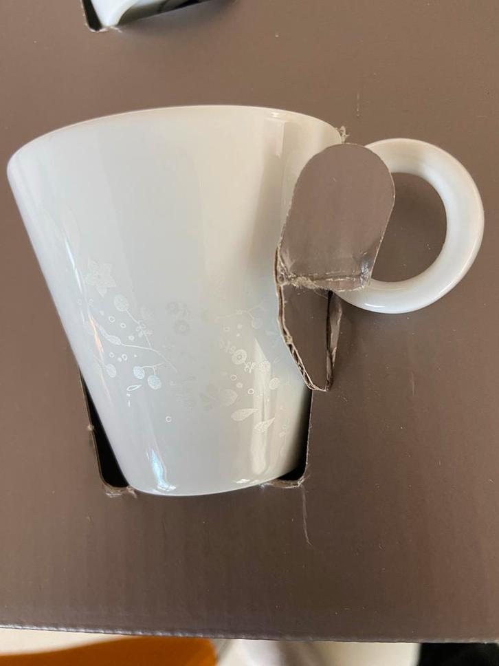 Nespresso Onirio Espressokopjes Set - Nieuwstaat!, Huis en Inrichting, Keuken | Servies, Zo goed als nieuw, Kop(pen) en/of Schotel(s)