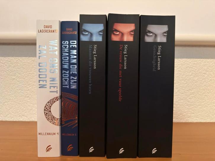 Stieg Larsson  Millennium Trilogie + David Lagercrantz, Boeken, Thrillers, Zo goed als nieuw, Nederland, Ophalen of Verzenden