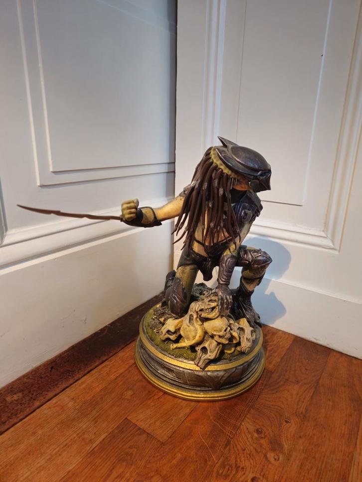 Sideshow Predator the Falconer maquette beeld film figuur, Verzamelen, Film en Tv, Gebruikt, Film, Beeldje, Replica of Model, Ophalen