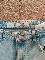 Bershka Mom Jeans Maat M, Blauw, W30 - W32 (confectie 38/40), Gedragen, Bershka
