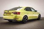 Skoda Superb 1.5 TSI ACT Sportline Business | UPGRADE BUSINE, Auto's, Skoda, 730 kg, Alcantara, Bedrijf, 1600 kg