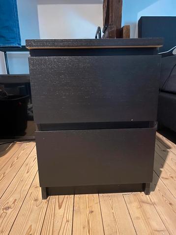 2x Ikea Malm nachtkastje beschikbaar voor biedingen