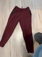 Nike tech fleece joggingsbroek broek maat s rood bordeaux, Kleding | Dames, Nike, Ophalen of Verzenden, Zo goed als nieuw, Maat 36 (S)