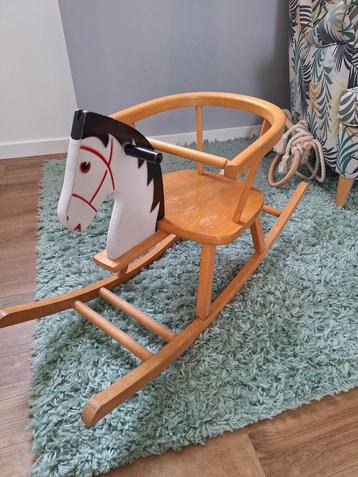 Vintage Houten Hobbelpaard beschikbaar voor biedingen