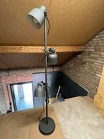 Grijze lamp Hektar Ikea, Huis en Inrichting, Lampen | Vloerlampen, Ophalen, Zo goed als nieuw, Metaal, 150 tot 200 cm