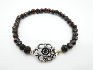 Granaten armband met zilveren slot, 20 cm. beschikbaar voor biedingen