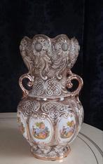 Schitterende vaas. Met bladgoud. Gemerkt. Twee foto's., Ophalen