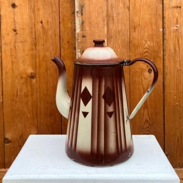 Water kan emaille theepot bruin creme Ø 18 cm hoogte 30 cm beschikbaar voor biedingen