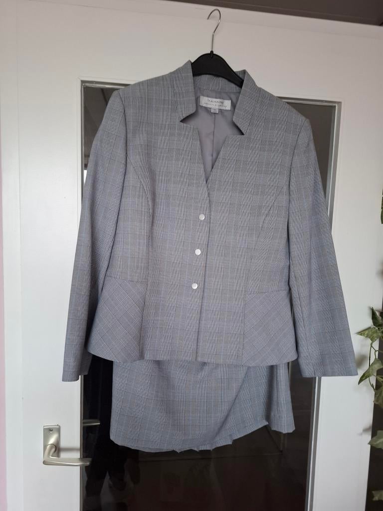 Nette dames kostuum set - Jasje en rok, Kleding | Dames, Ophalen, Kostuum of Pak, Blauw, Maat 42/44 (L)