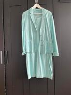 Jurk met jasje €30,00, Ophalen of Verzenden, Zo goed als nieuw, Maat 46/48 (XL) of groter, Knielengte